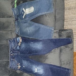 Set of 1 jean and 1 capri